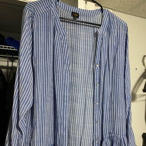 Long sleeve button down top by Lee